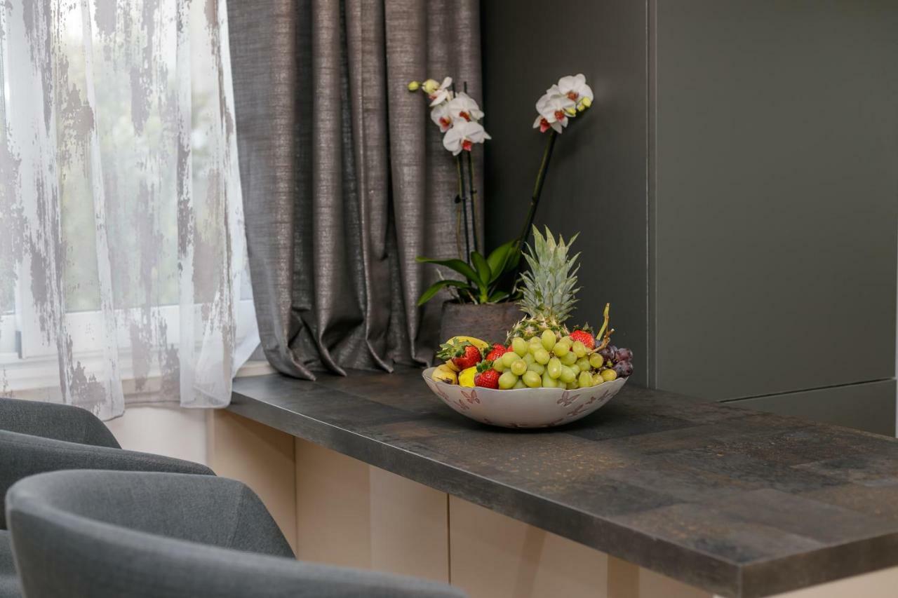 Luxury Apartments Argola Podstrana Luaran gambar